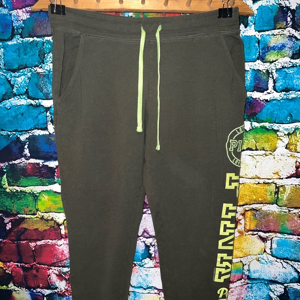 PINK Victoria’s Secret joggers ladies size large